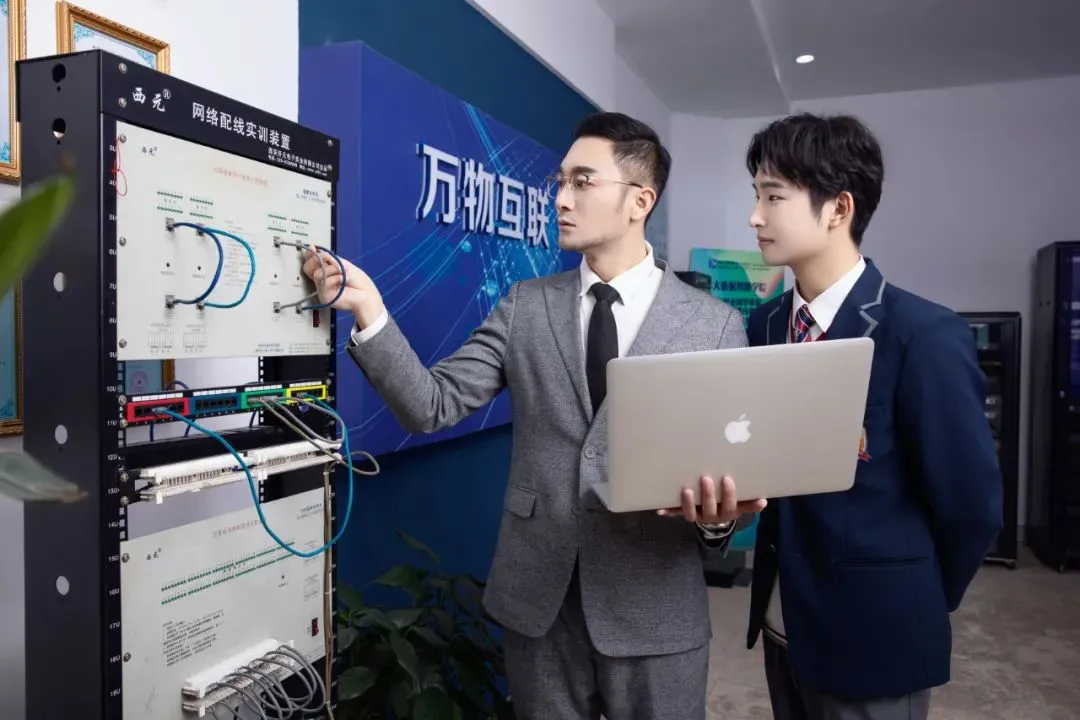 пǽKc(din)ܳɾδ(li)ͺAXW(xu)Уഺ_(ki)ِ